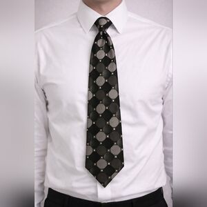 3/$30 VAN HEUSEN Black and Silver Circle Bubble Tie